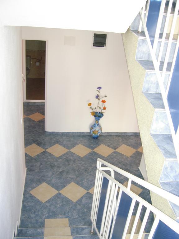 Sianie Guest House Равда Екстер'єр фото