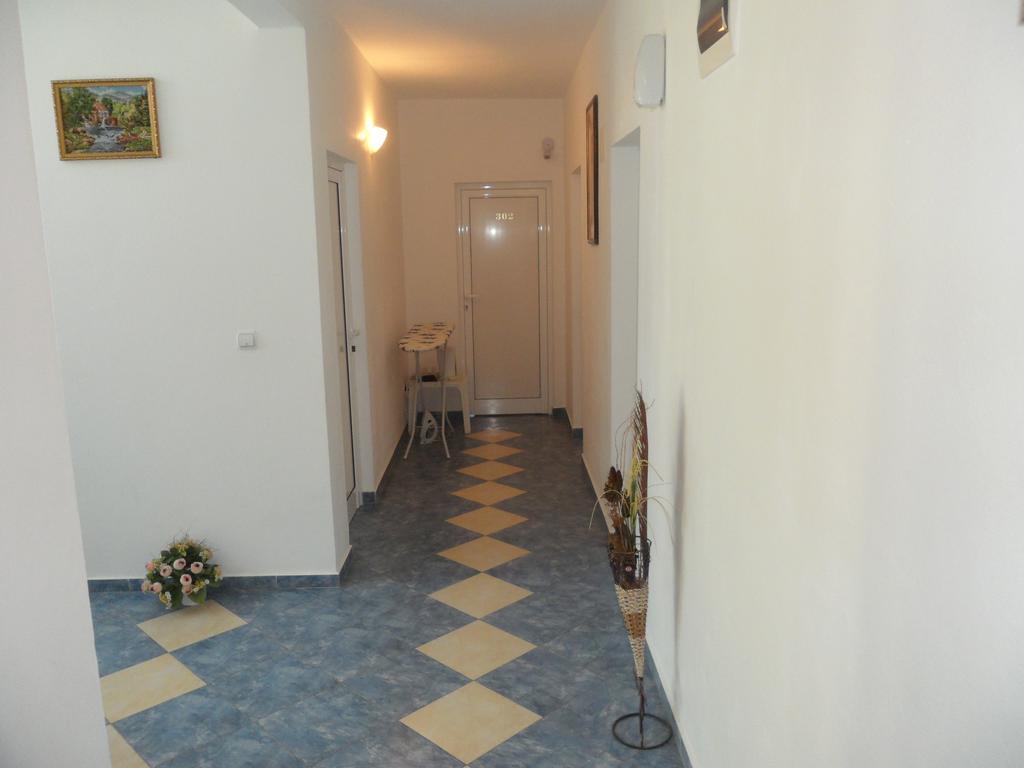 Sianie Guest House Равда Екстер'єр фото